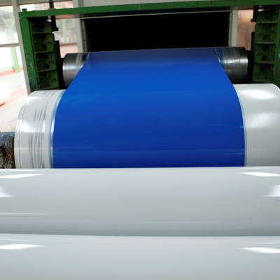 Ligne de revêtement en acier de couleur de bande machine stratifiant imprimant deux trois deux de revêtement faisant cuire au four